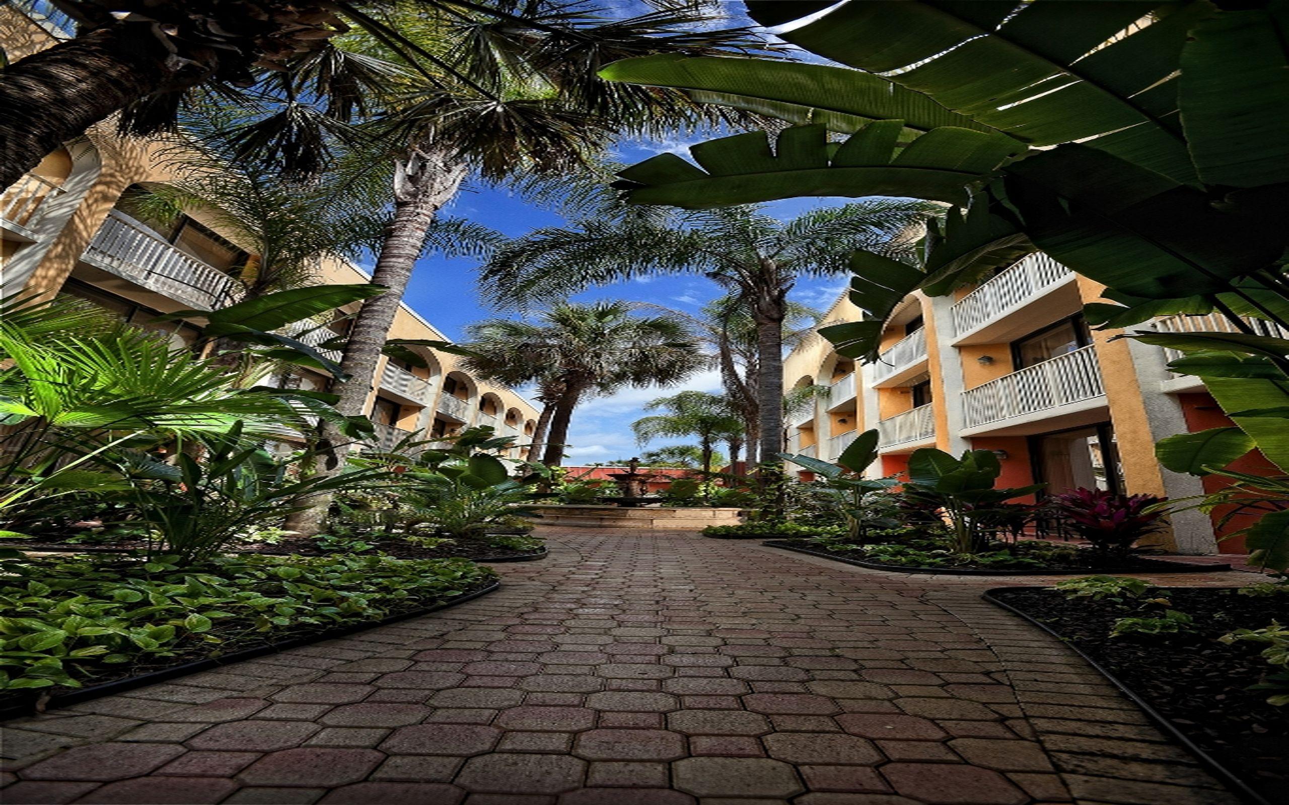 Four Corners Westgate Towers Hotel מראה חיצוני תמונה