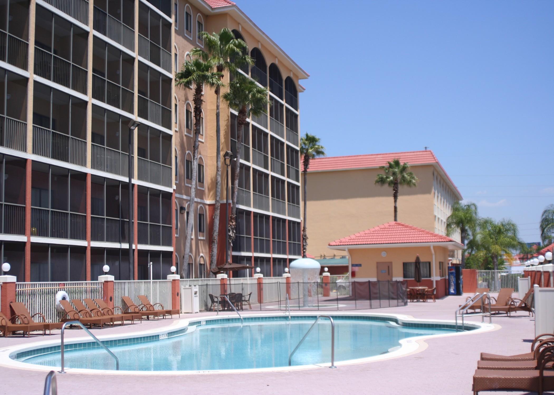 Four Corners Westgate Towers Hotel מראה חיצוני תמונה