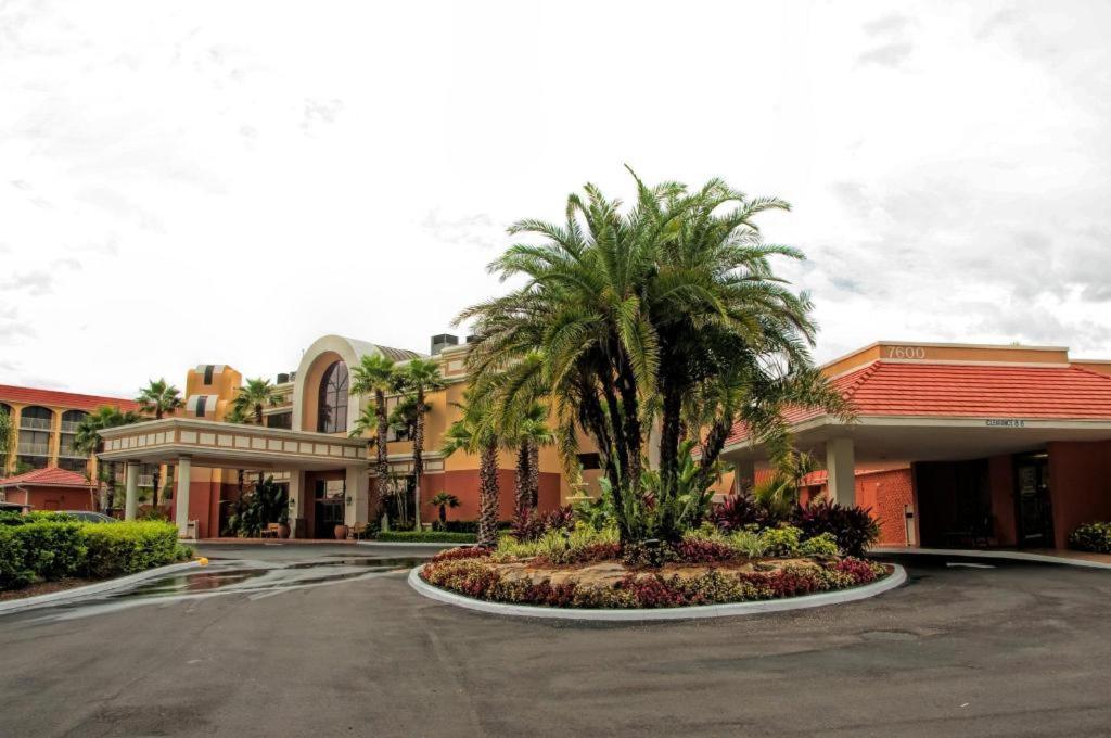 Four Corners Westgate Towers Hotel מראה חיצוני תמונה